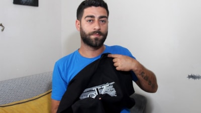 Adana'da bayramlaşmaya gittiği köyde karnına yorgun mermi isabet etti