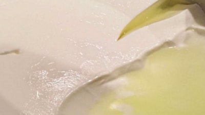 Cıvık yoğurdu taş gibi yapan yöntem: Bütün suyunu emiyor...