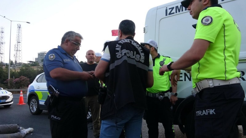 İzmir'de motosiklet sürücüsü feci şekilde can verdi