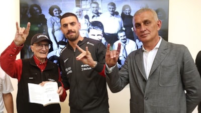 Merih Demiral: Bozkurt pozunu Aziz Sancar istedi