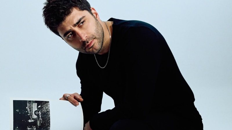 Kızılcık Şerbeti'nin Fatih'i Doğukan Güngör çapkınlığından utandı! Sofia Vergara’nın üstsüz pozlarını beğendi