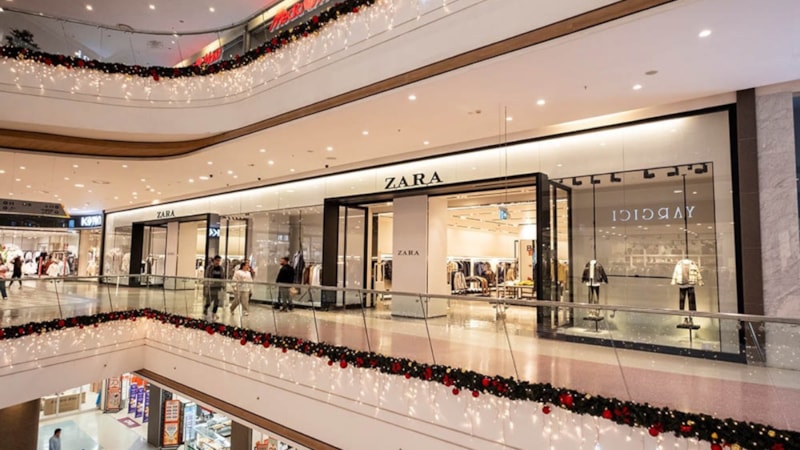 O AVM'de yaş sınırı yükseldi: 21'den küçükler alınmıyor...