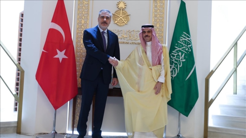 Dışişleri Bakanı Fidan, Suudi mevkidaşı ile görüştü