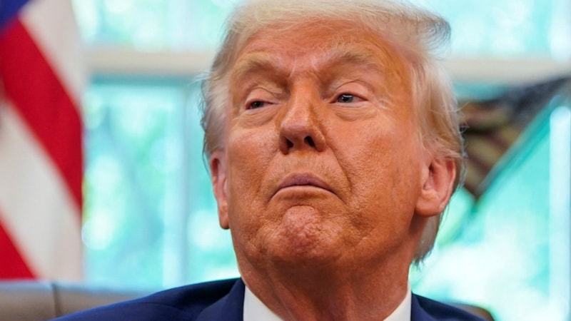 Donald Trump iki haftaya kadar ülkelere tarife mektupları göndereceklerini söyledi