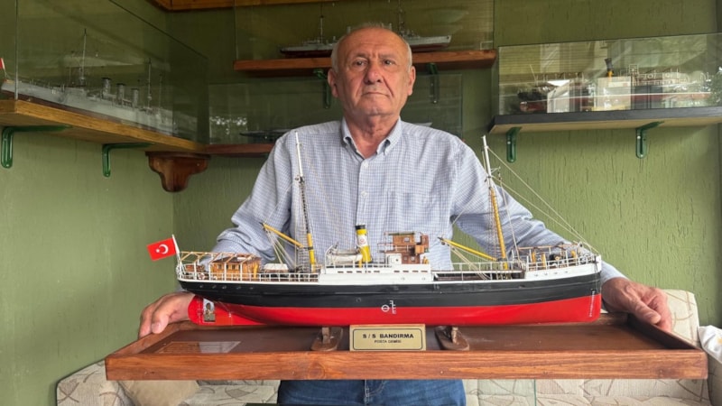 Ankara'da 15 yılda 27 tarihi geminin maketini tamamladı