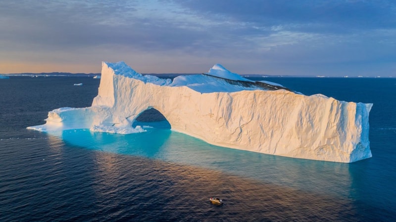 Grönland'daki buzullar mayıs ayında 17 kat daha hızlı eridi