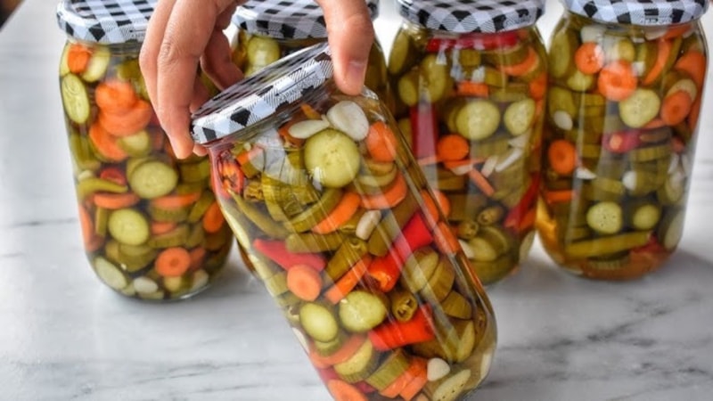 Turşu severler dikkat! Turşunun kıtır kıtır olmasını sağlayan sır bakın neymiş