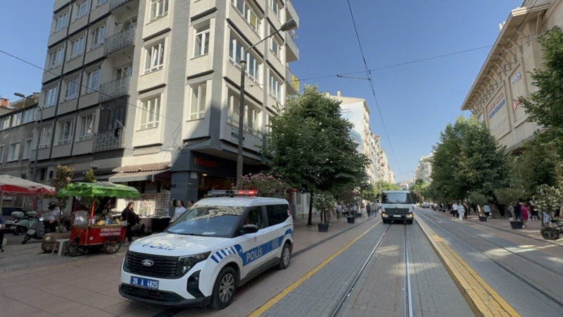 Eskişehir'de haber alınamayan emekli doktor evinde ölü bulundu