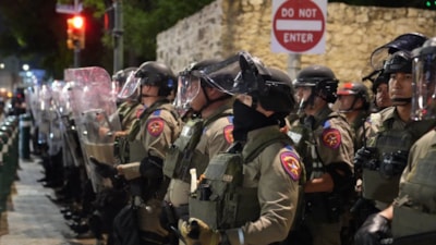 ABD'nin Teksas eyaletinde protestolara karşı 7 bin asker görevlendirildi