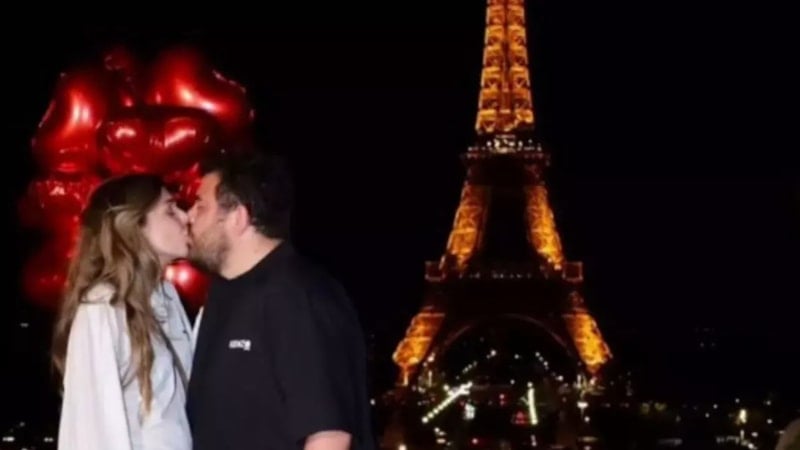 Evlilik yıl dönümlerini kutlamak için Paris'e gitmişlerdi! Eser ve Berfu Yenenler dolandırıldı