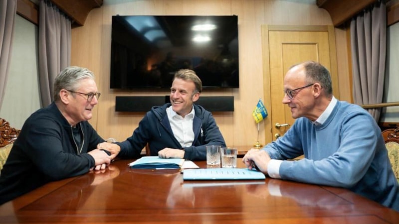 Merz, Macron ve Starmer İsrail'in İran'a saldırılarını görüştü