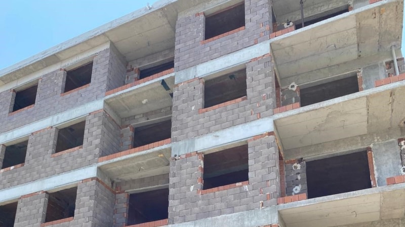 Manisa'da 5. kattan düşen inşaat işçisi hayatını kaybetti