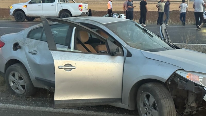 Siirt'te iki otomobil çarpıştı: 5 yaralı