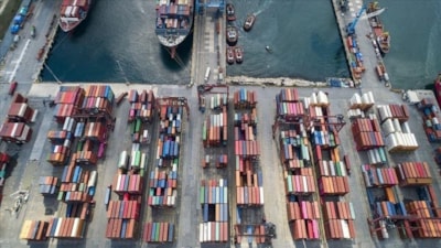 Türkiye ve D8 ülkeleri arasında 5 yılda toplam 126,6 milyar dolarlık ticaret yapıldı