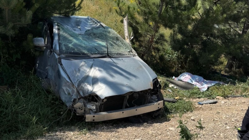 Isparta'da beton bloğa çarpan aracın sürücüsü hayatını kaybetti