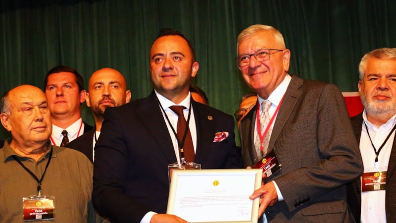 Eskişehirspor'da Ulaş Entok yeniden başkan oldu