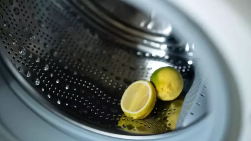 Herkes bu yöntemi deniyor! Çamaşır makinesine limon koyarsanız ne olur?