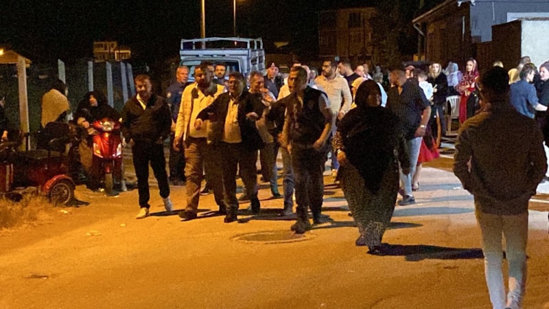 Edirne'de düğünde yorgun mermi isabet etti