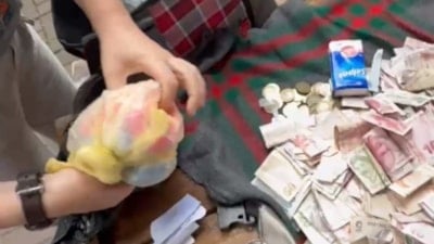 İstanbul'da dilencinin pazar arabasından çıkanlar şaşırttı