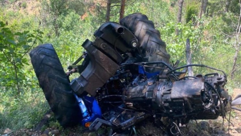 Kayseri'de traktör uçuruma yuvarlandı: 8 yaralı