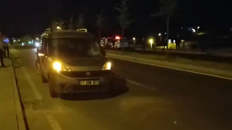 Diyarbakır'da hafif ticari aracın çarptığı çocuk öldü