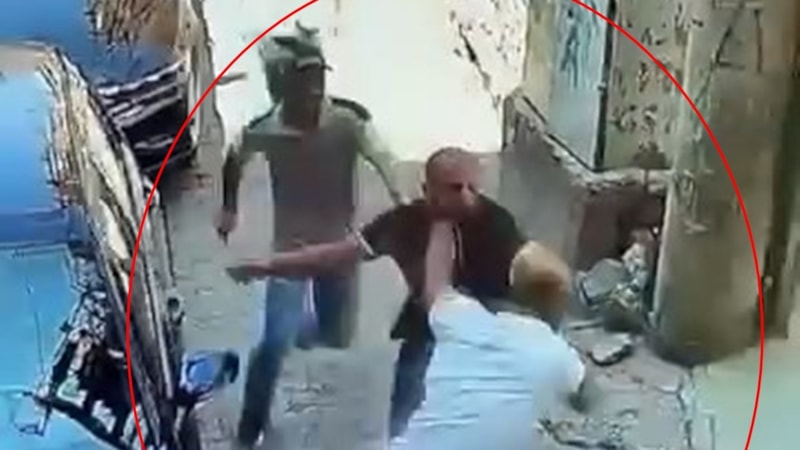 Diyarbakır'da iki grup birbirine girdi