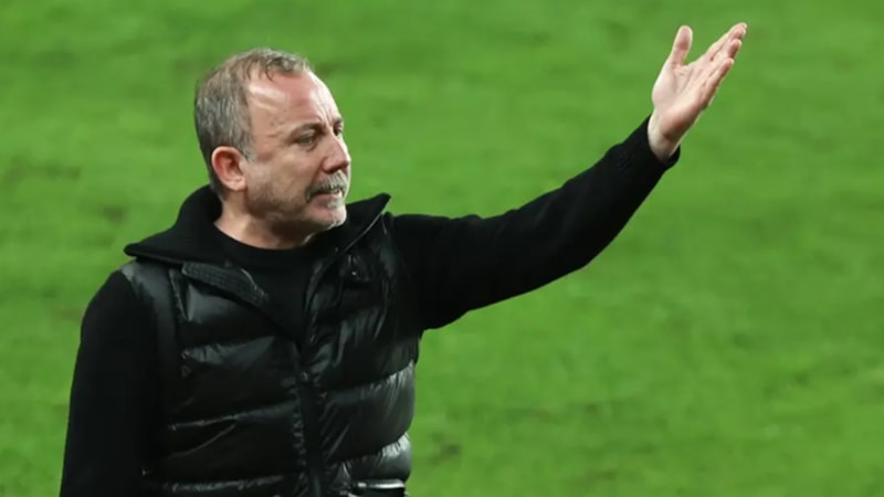 Süper Lig ekibinden flaş hamle! Sergen Yalçın o takımın başına mı geçiyor?