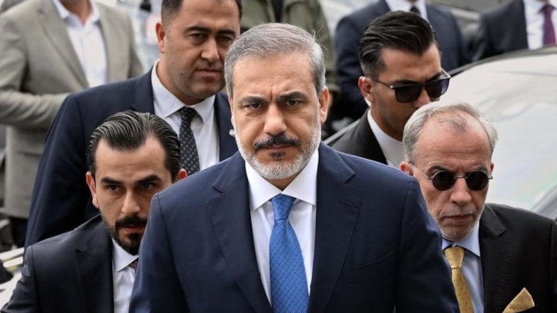 Hakan Fidan, Iraklı mevkidaşı Fuad Hüseyin ile görüştü