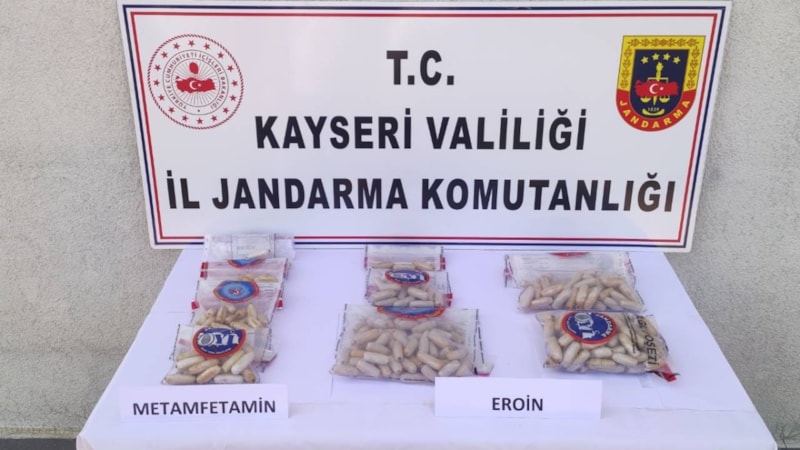 Kayseri’de bağırsaklarında uyuşturucu taşıyan 3 İranlı yakalandı