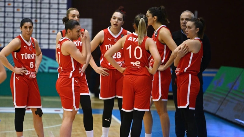 Potanın perileri, İsviçre'ye karşı