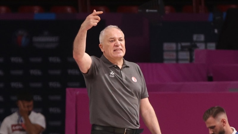 Ekrem Memnun: Takımımla gurur duyuyorum