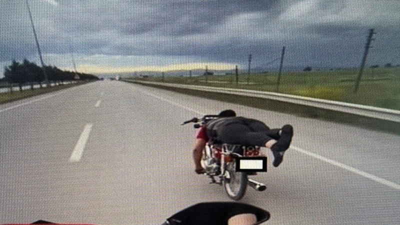 Çanakkale'de motosikletle tehlikeli sürüşe 56 bin lira ceza