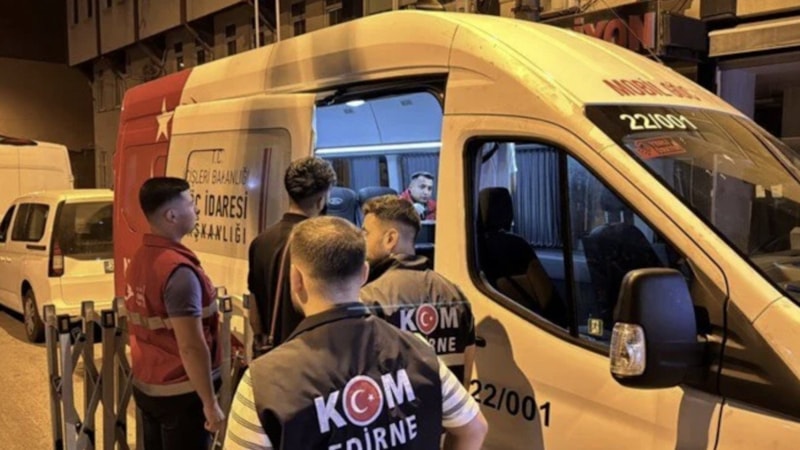 Edirne'de 13 düzensiz göçmen yakalandı