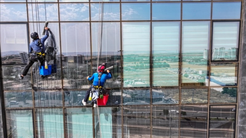 Örümcek Adamlar'ın halatlı mesaisi