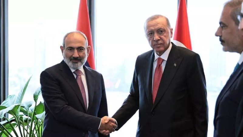 Paşinyan bugün İstanbul'a geliyor