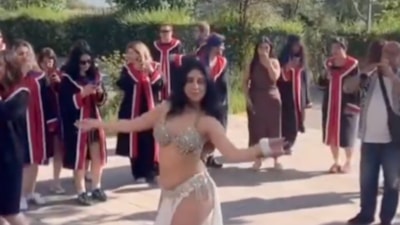 ODTÜ öğrencileri mezuniyet törenine dansöz getirdi