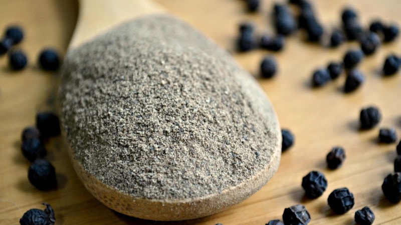 Karabiberin şoke eden etkisi: Sinek böcek tanımıyor...