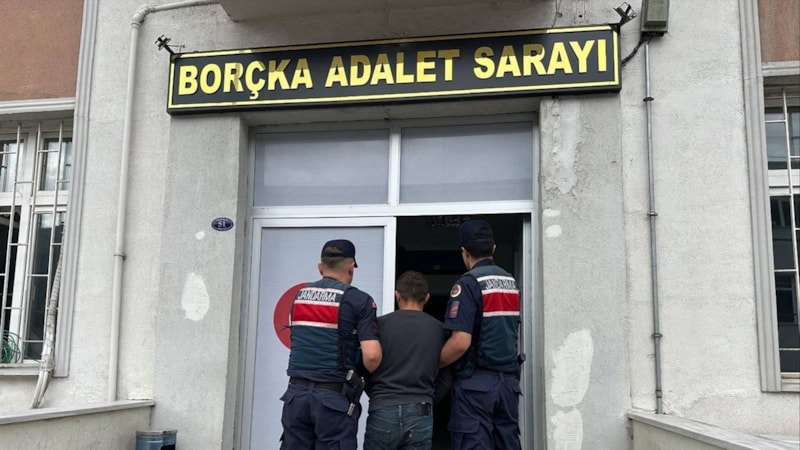 Artvin'de askeri yasak bölgede yakalandı