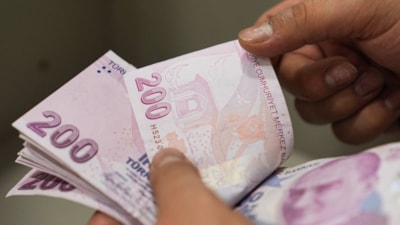 Kamu işçisi maaş zammı için ikinci teklifi bekliyor