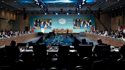 İslam İşbirliği Teşkilatı İran Özel Oturumu İstanbul'da gerçekleşti