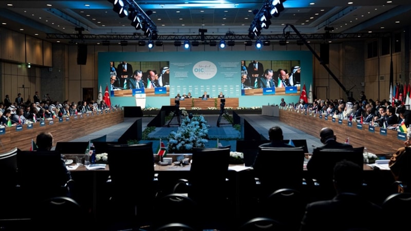 İslam İşbirliği Teşkilatı İran Özel Oturumu İstanbul'da gerçekleşti