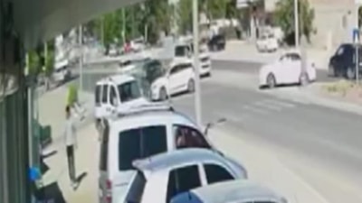 Adıyaman'da otomobiller çarpıştı: 4 kişi yaralandı