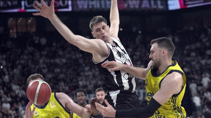 Fenerbahçe'yi deviren Beşiktaş seriye tutundu