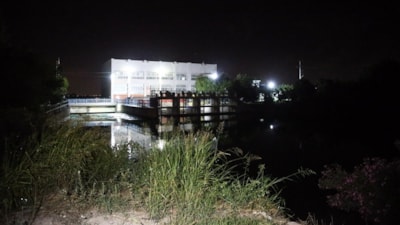 Adana'da kanalda akıntıya kapılan kardeşlerden biri kayboldu