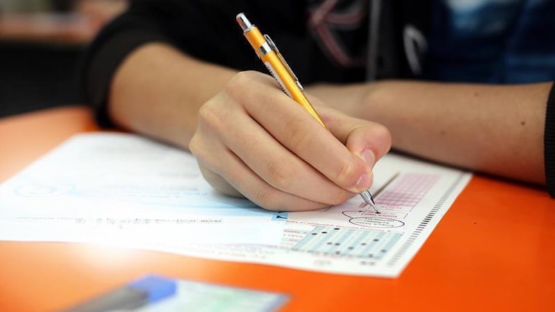 YKS'de son günün ilk oturumu AYT, başladı