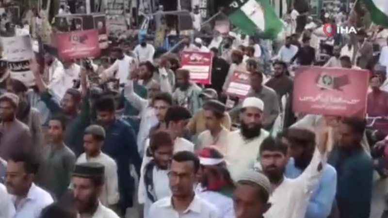 Pakistan'da Trump karşıtı protesto düzenlendi