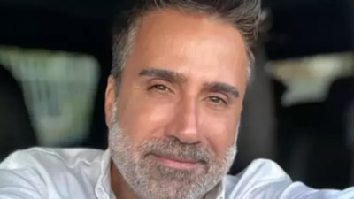 Emrah'ın oğlu Elyesa babasının yeni şarkısını söyledi! Videoya yorum yağdı