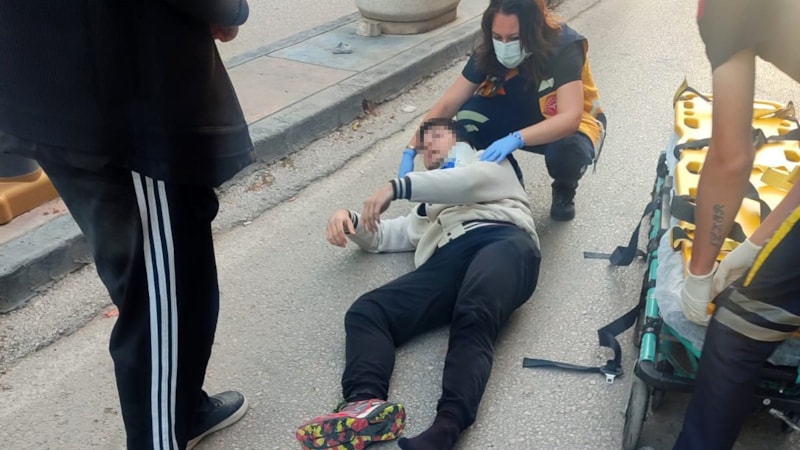 Edirne'de başıboş köpeklerden kaçarken kaza yaptı