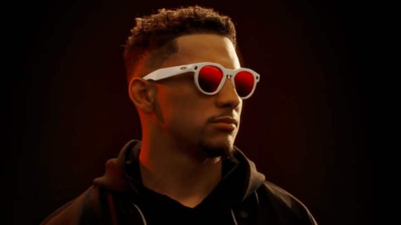 Meta, 400 dolardan başlayan fiyatlarla yeni Oakley akıllı gözlüklerini tanıttı