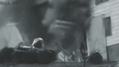 İsrail, Tahran'daki Evin Hapishanesi'nin giriş kapısını bombaladı